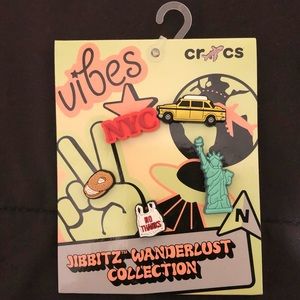 BRAND NEW Crocs Jibbitz Wanderlust Colletion - NYC🗽🚕